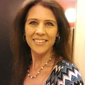 Meet your Posher, Deanna